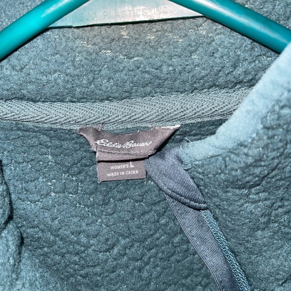 Eddie Bauer Sweatshirt - Picture 2 of 2